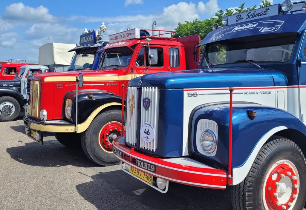 vintage-trucks-windscreen